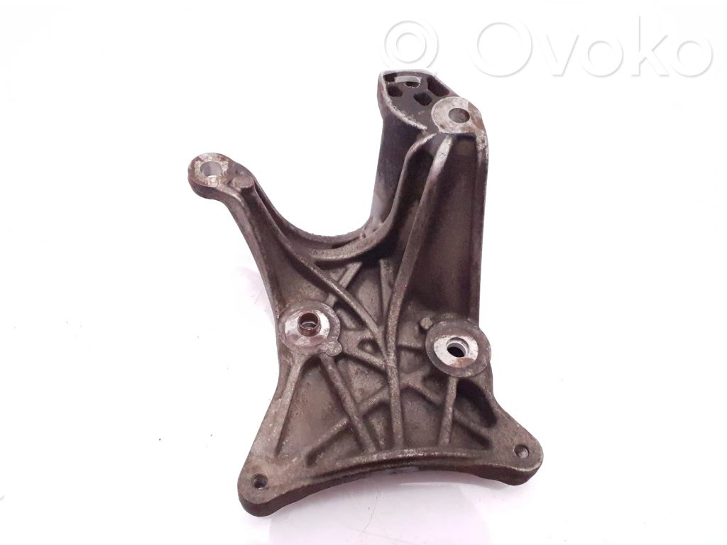 Dodge Nitro Engine mounting bracket 