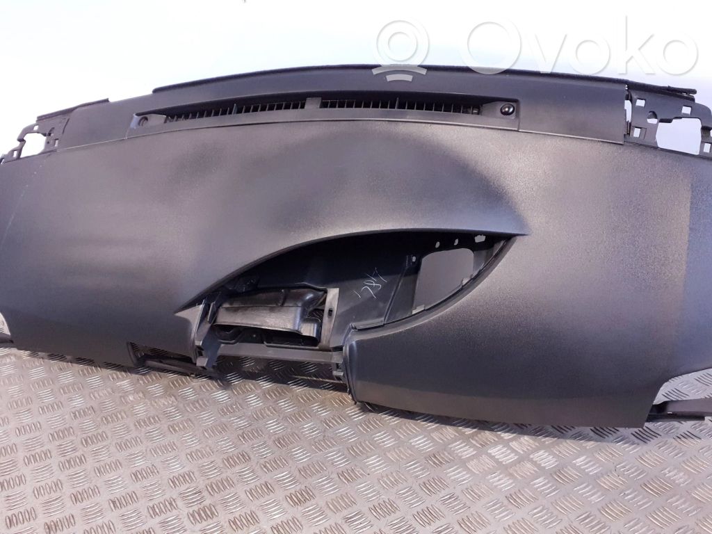 Toyota Verso Panelė 