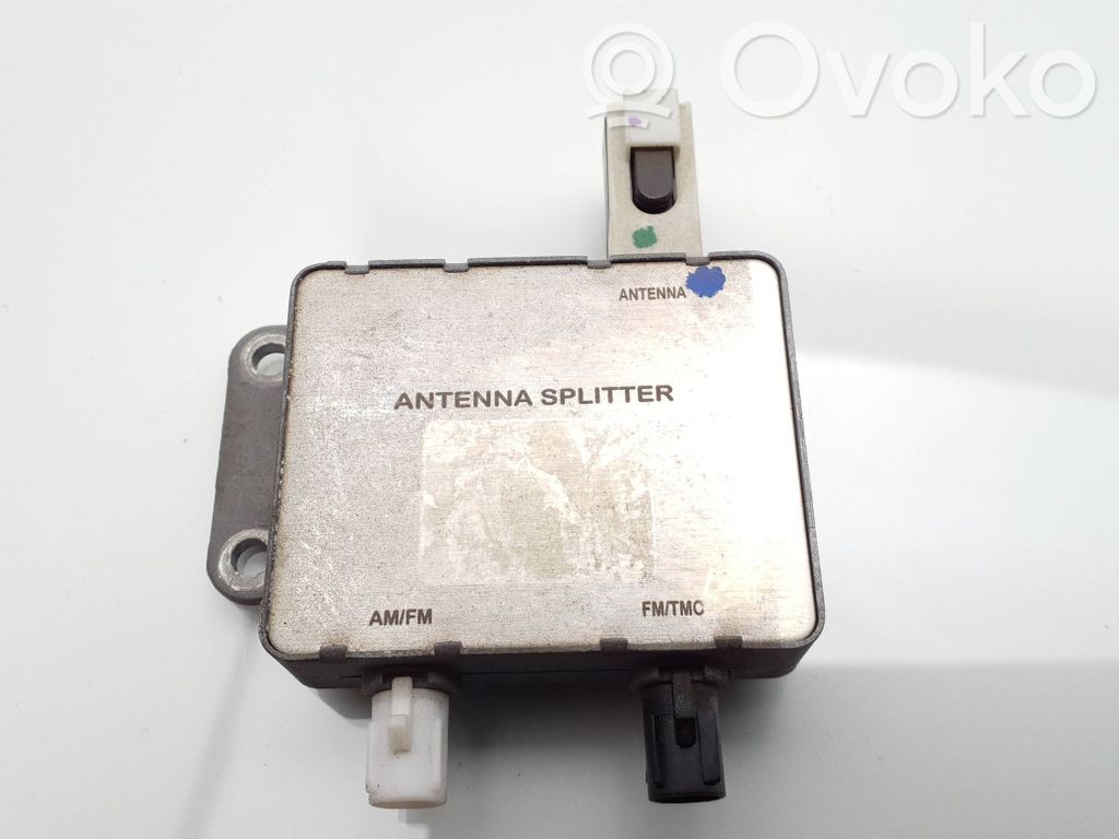 Mercedes-Benz A W176 Amplificatore antenna 