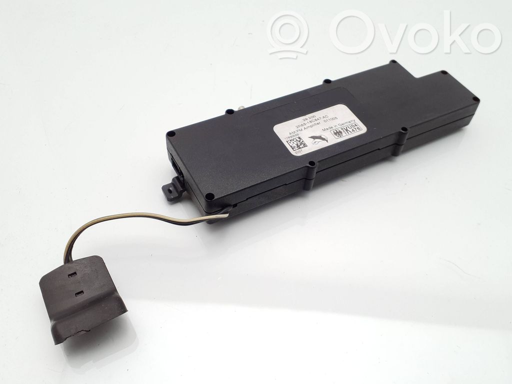 Jaguar S-Type Antenos stiprintuvas 