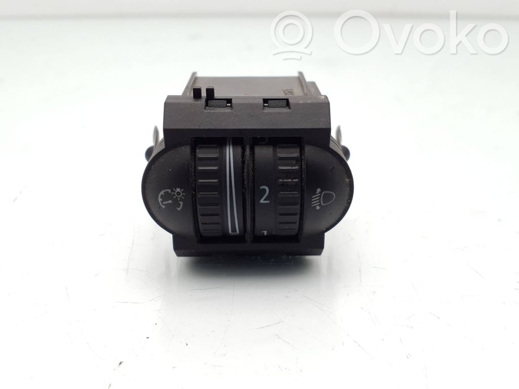 Volkswagen Golf V Headlight level height control switch 
