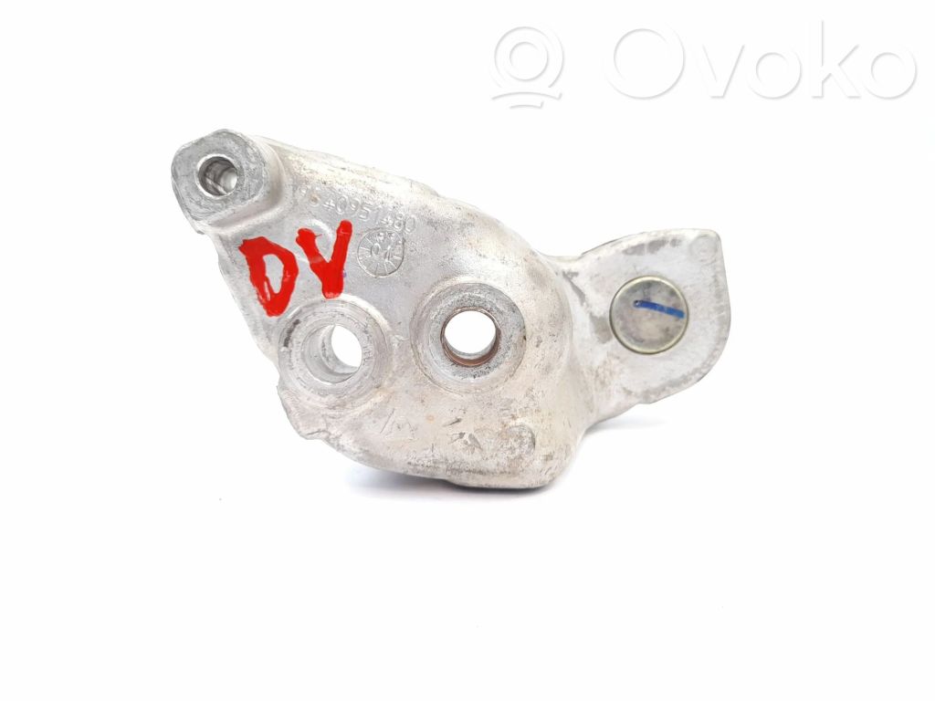 Engine mount bracket   9640951480