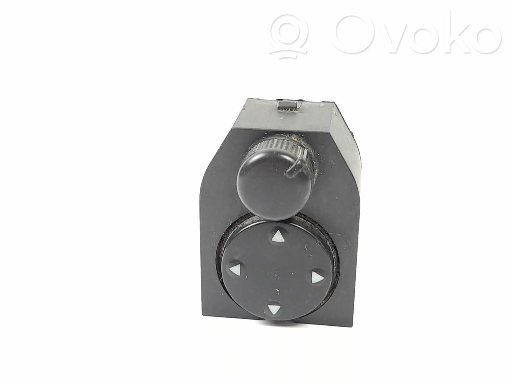 Interruptor del espejo lateral   8D0959565,03240014