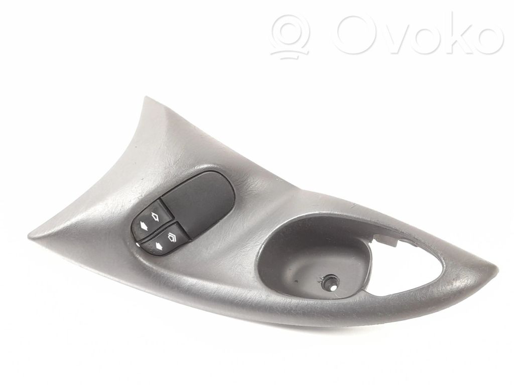 Ford Focus Electric window control switch 