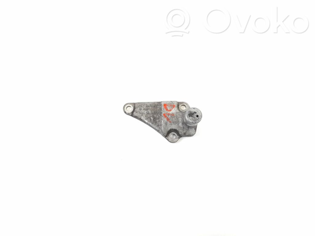Audi A4 S4 B5 8D Engine mount bracket 