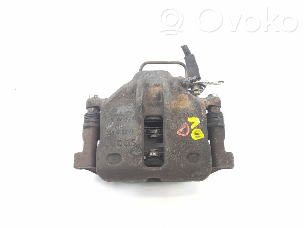 Audi A4 S4 B5 8D Etujarrusatula 