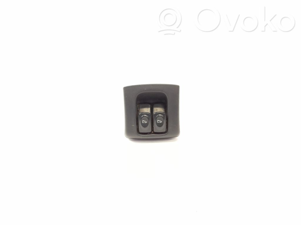 Renault Megane II Electric window control switch 