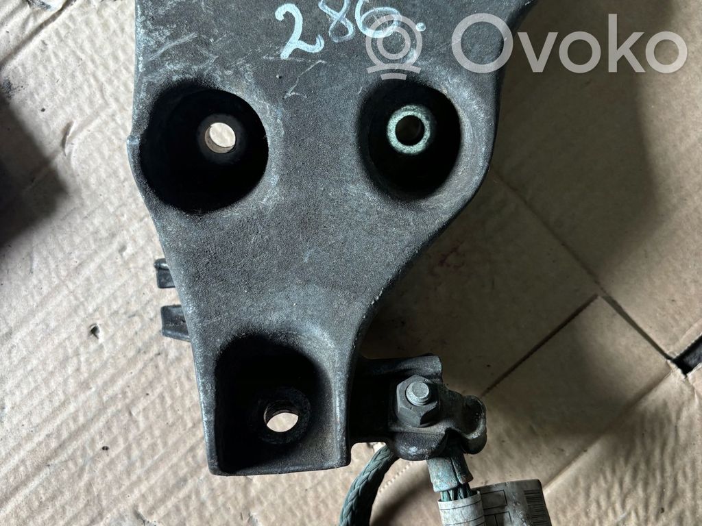 BMW X1 E84 Engine mounting bracket 