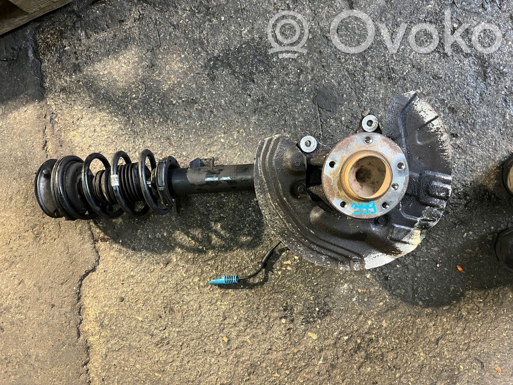 BMW X1 E84 Priekšējā riteņa rumbas vārpstas šarnīrs (stupica, capfa) 