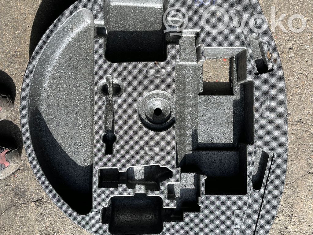 Ford Kuga II Staufach Ablagefach im Kofferraum 