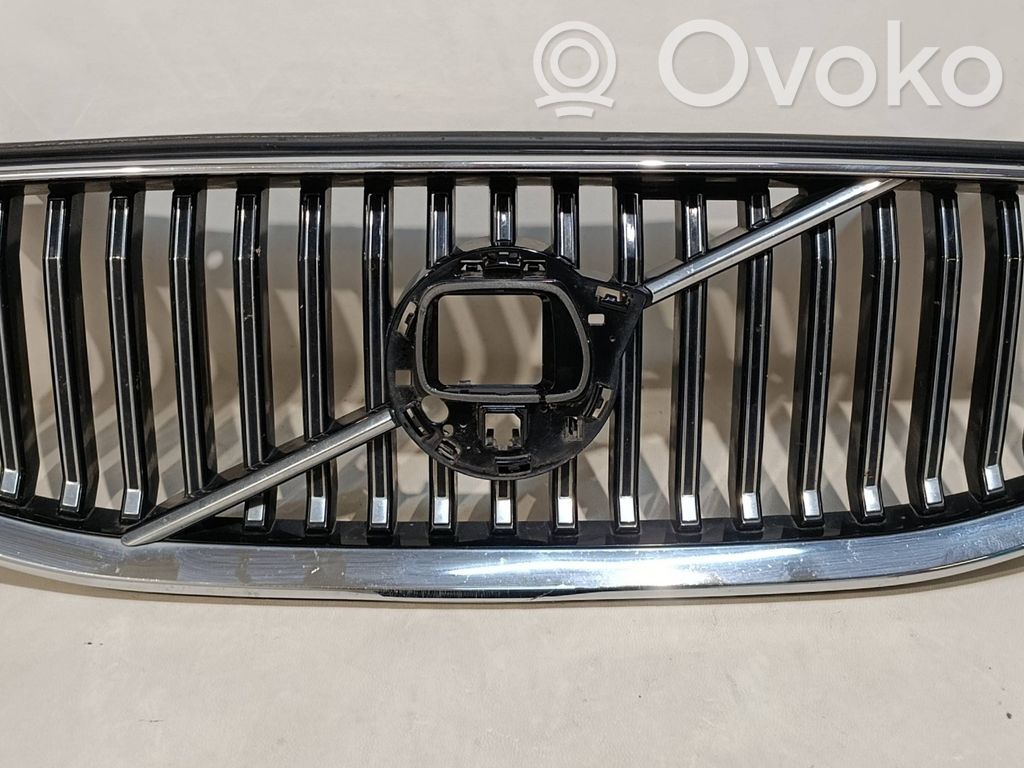 Volvo XC60 Etusäleikkö 