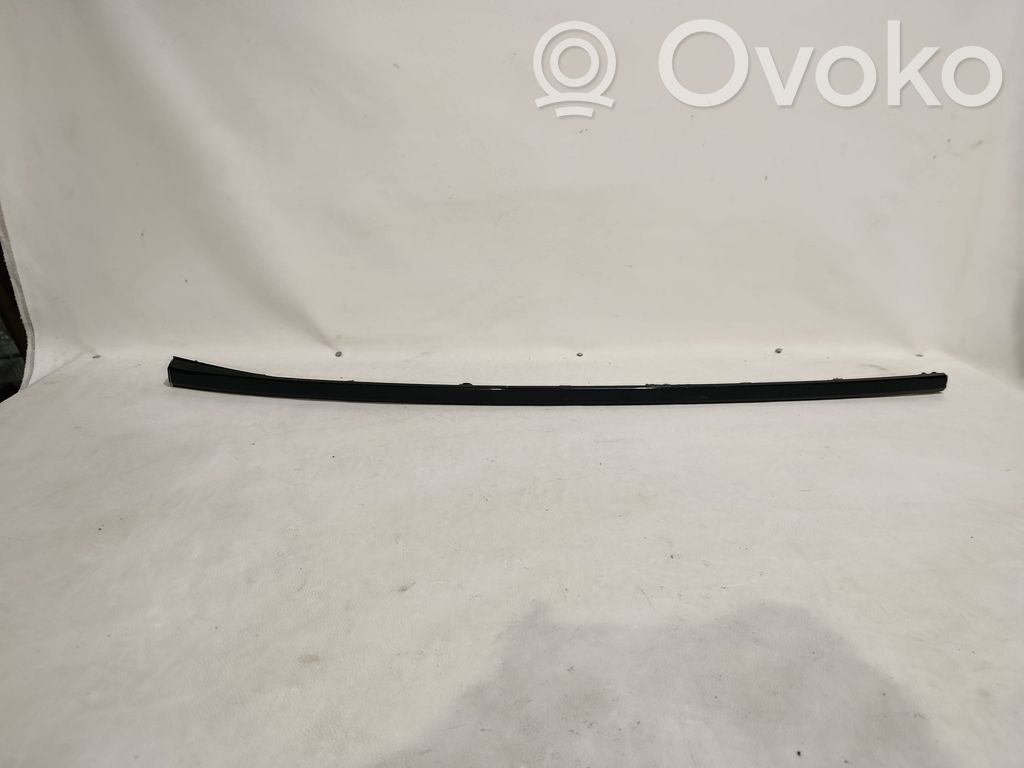 Volvo EX30 Trunk rubber seal (body) 