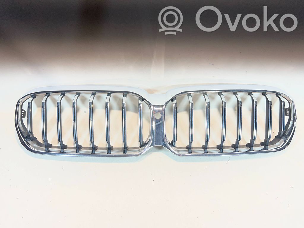 BMW 5 G30 G31 G38 Maskownica / Grill / Atrapa górna chłodnicy 