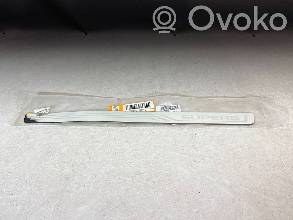 Listwa progowa przednia   3V0853813