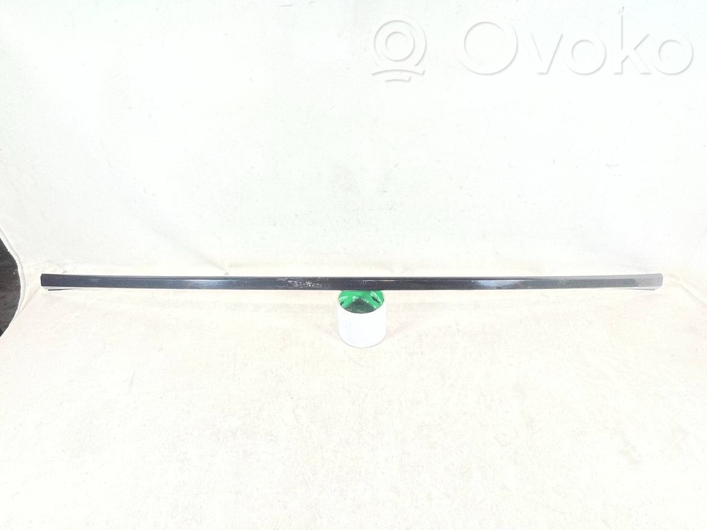 Tailgate/trunk spoiler   80001882
