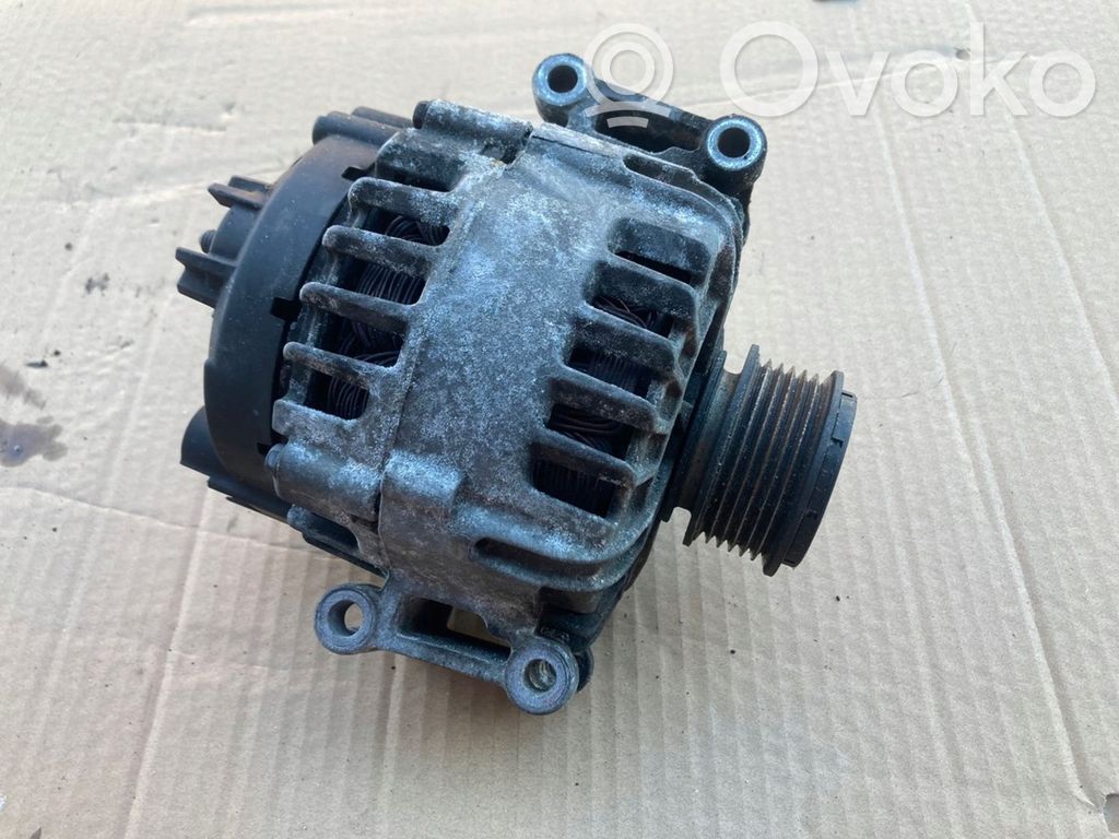 Audi A5 8T 8F Alternador 