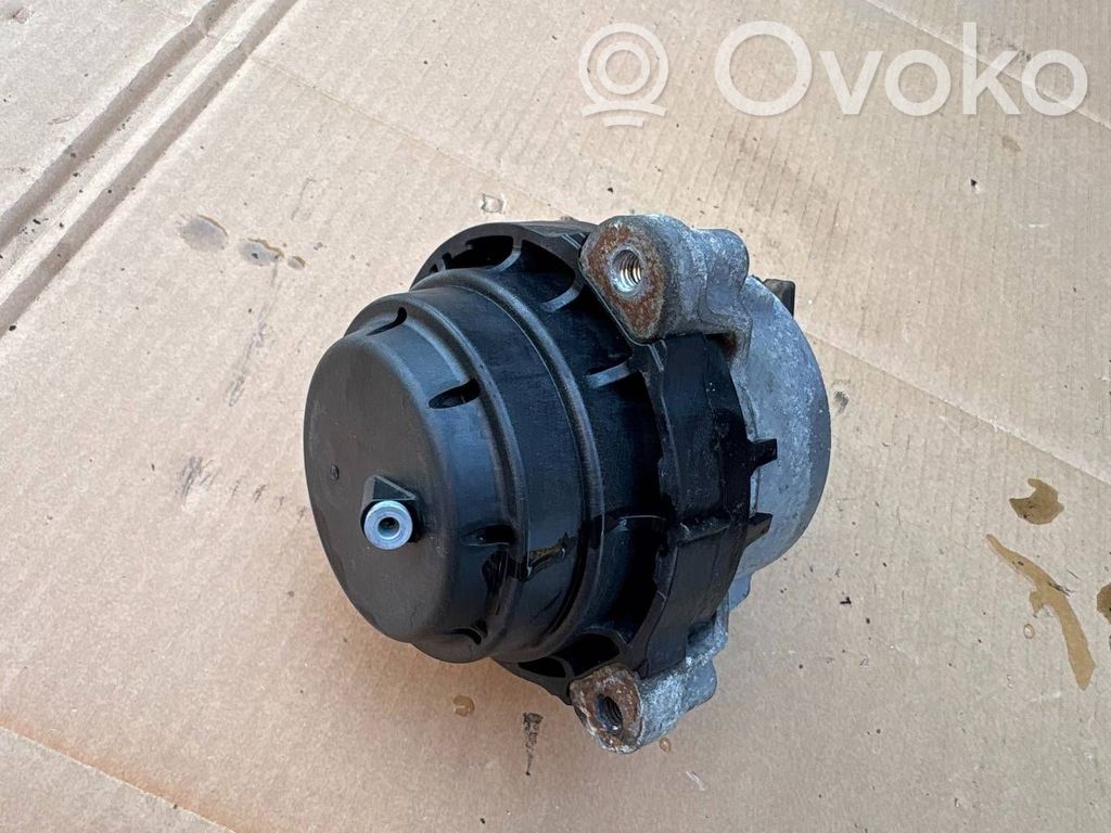 BMW X3 G01 Engine mount bracket 