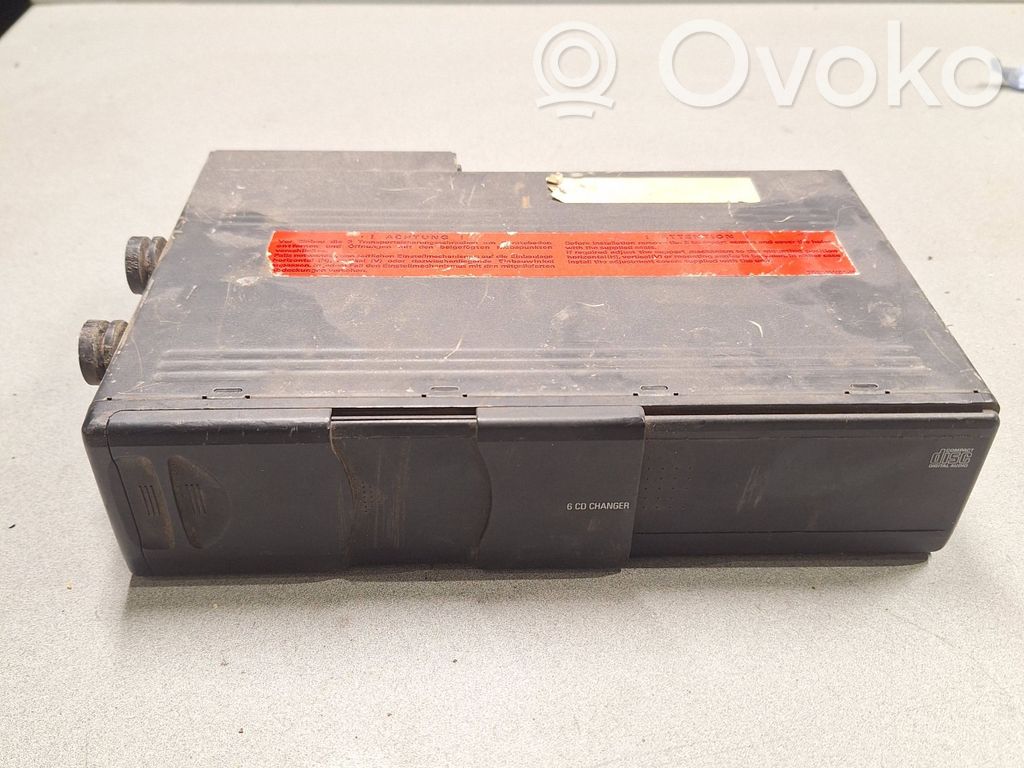 BMW 5 E39 CD/DVD changer 