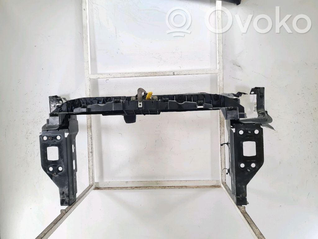 Lancia Delta Jäähdyttimen kehyksen suojapaneeli 