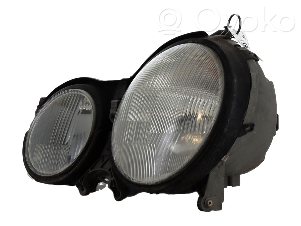 Mercedes-Benz E W210 Faro/fanale 