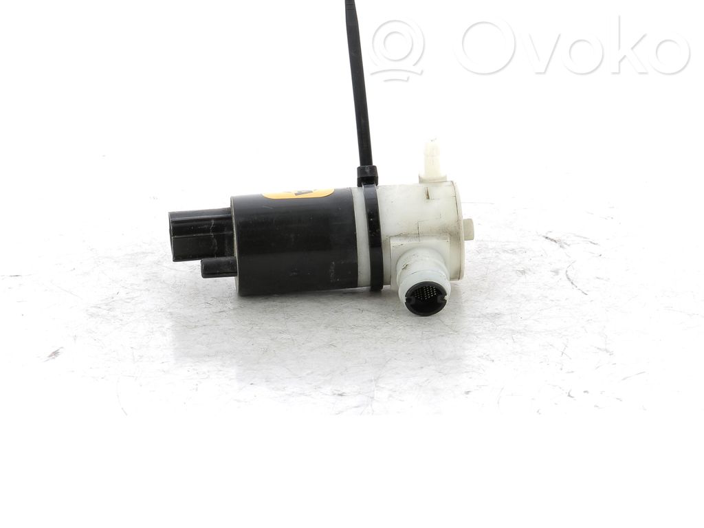 Chrysler PT Cruiser Windscreen/windshield washer pump 