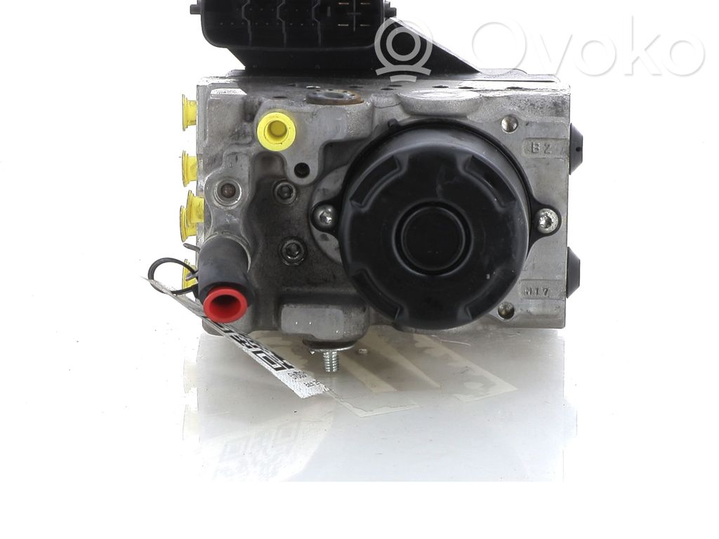 Lexus IS 200-300 ABS Pump 