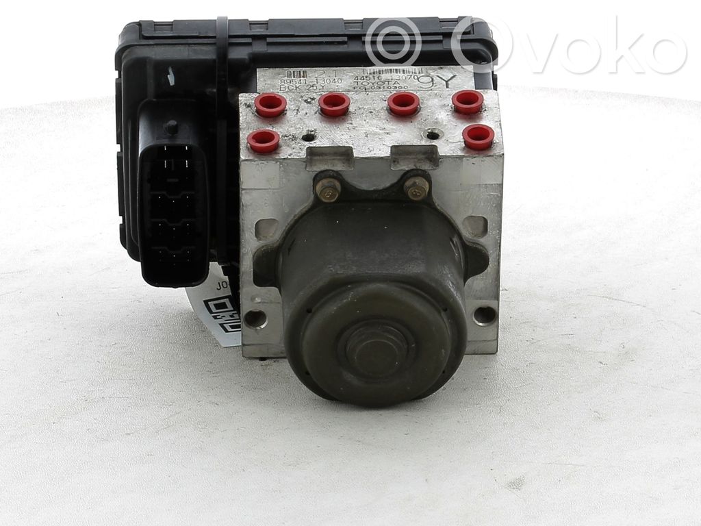 Toyota Corolla Verso E121 ABS Pump 