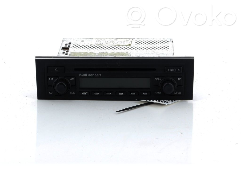 Audi A4 S4 B6 8E 8H Panel / Radioodtwarzacz CD/DVD/GPS 
