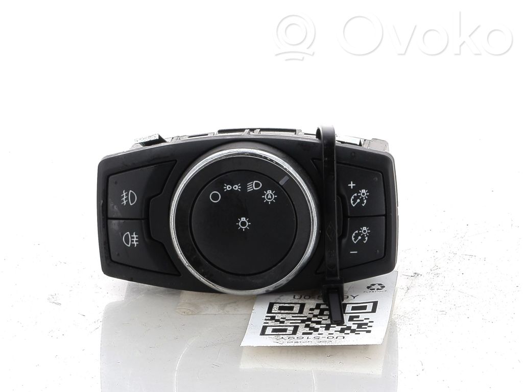 Ford Focus Light switch 