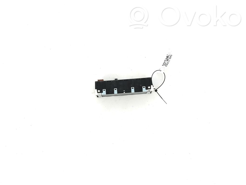 Peugeot 308 Screen/display/small screen 