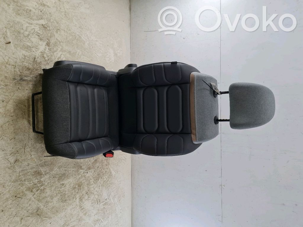 Citroen C3 Etumatkustajan istuin 