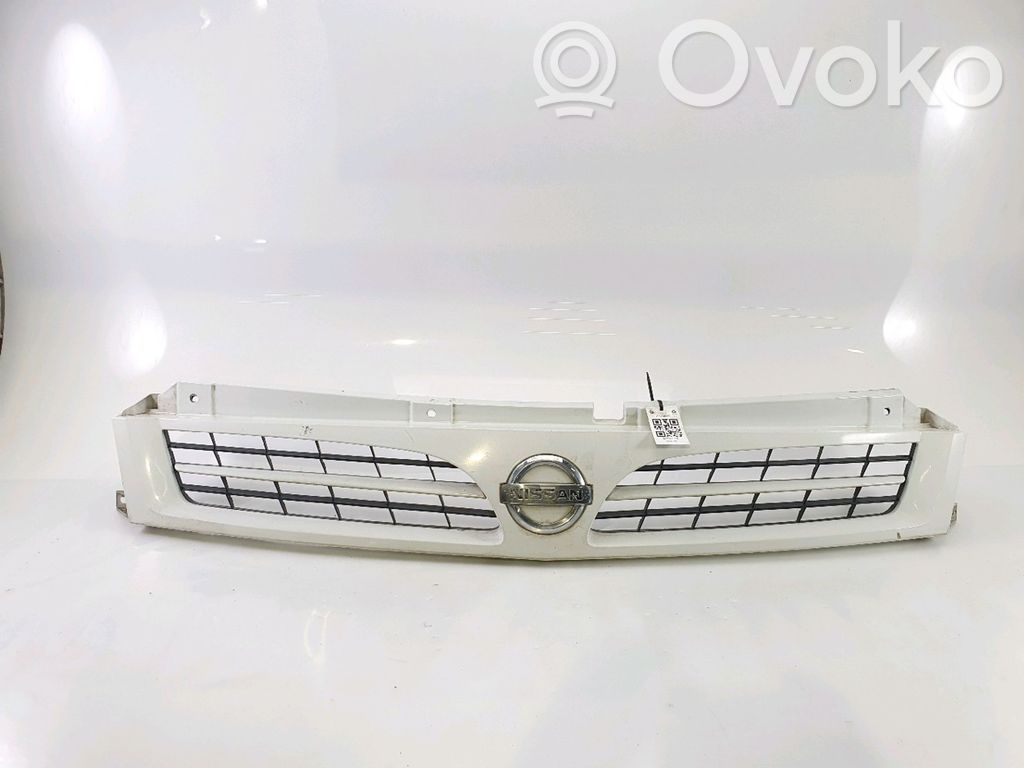 Nissan Interstar Maskownica / Grill / Atrapa górna chłodnicy 