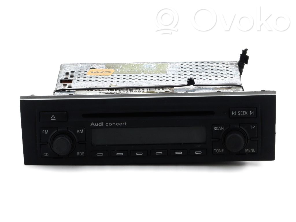 Audi A4 S4 B7 8E 8H Panel / Radioodtwarzacz CD/DVD/GPS 