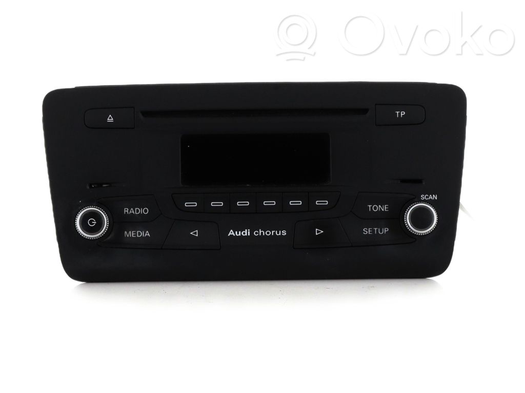 Audi A1 Panel / Radioodtwarzacz CD/DVD/GPS 