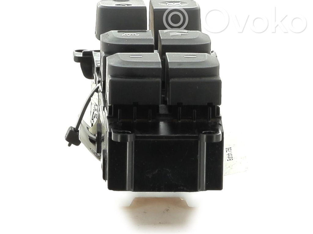 Hyundai i10 Electric window control switch 