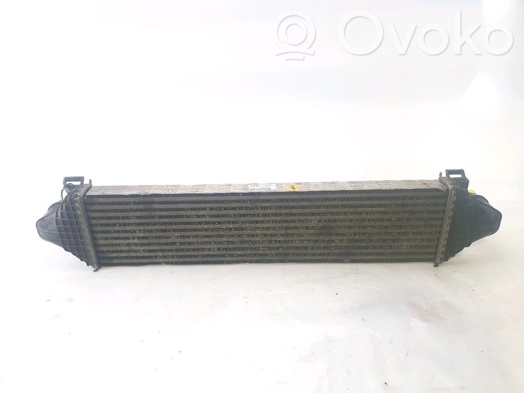 Volvo V40 Interkūlerio radiatorius 