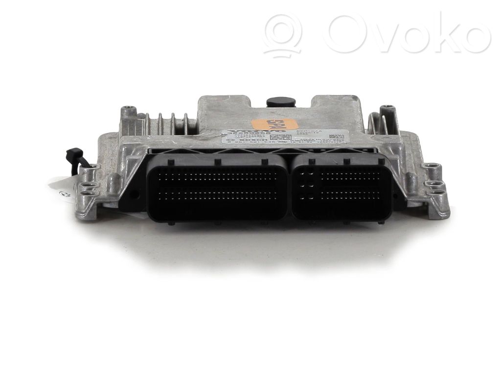 Volvo XC40 Engine control unit/module 