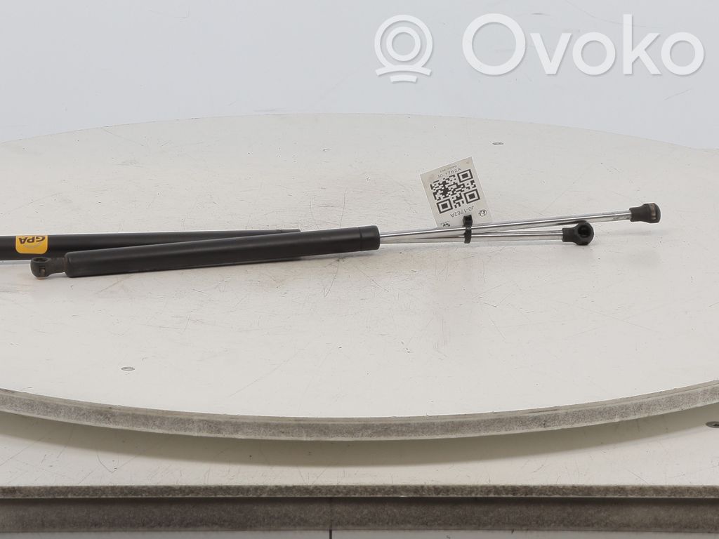 Renault Laguna II Tailgate strut 