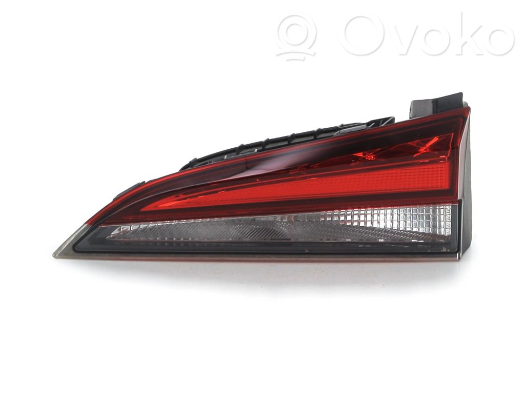 Skoda Kamiq Lampy tylnej klapy bagażnika 