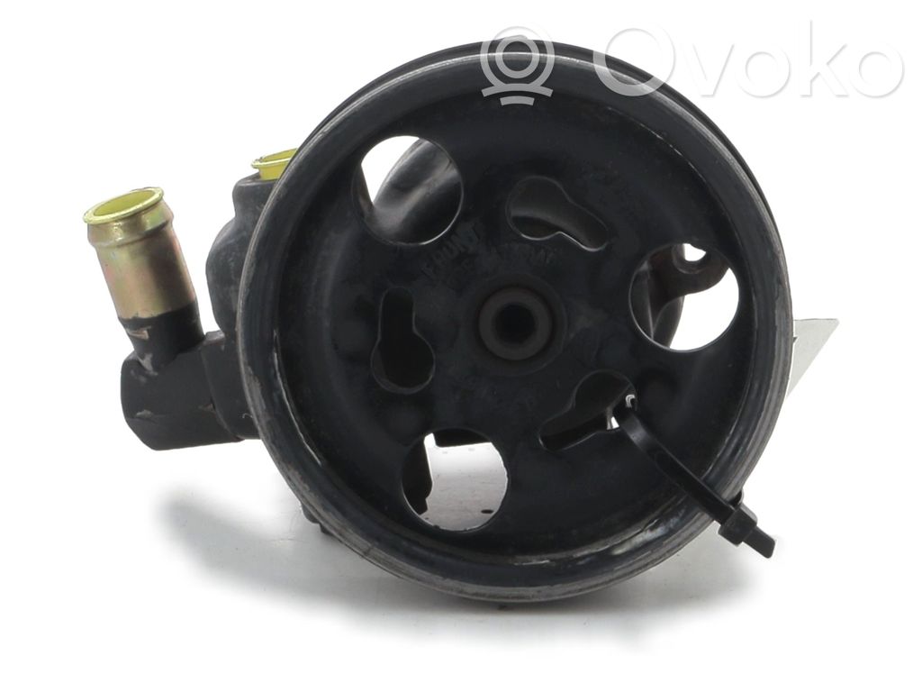 Ford Fiesta Ohjaustehostimen pumppu 