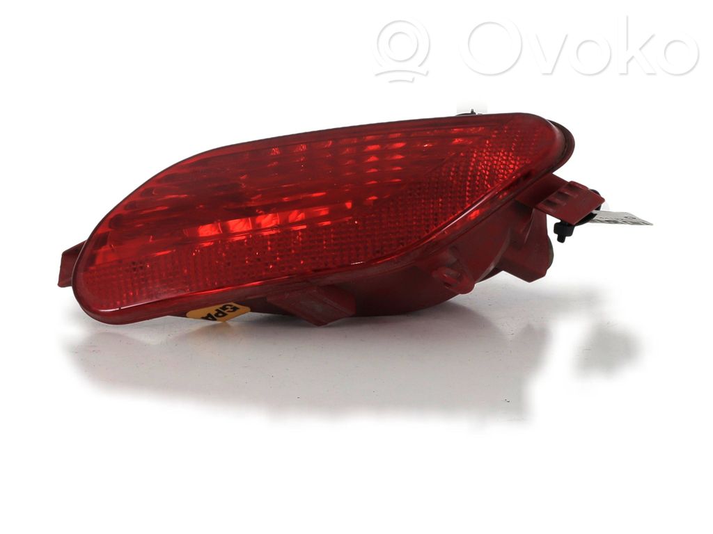 Citroen C4 I Takapuskurin valo 