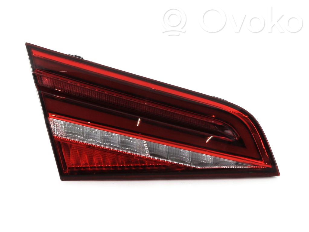 Audi A3 S3 8V Takaluukun takavalot 