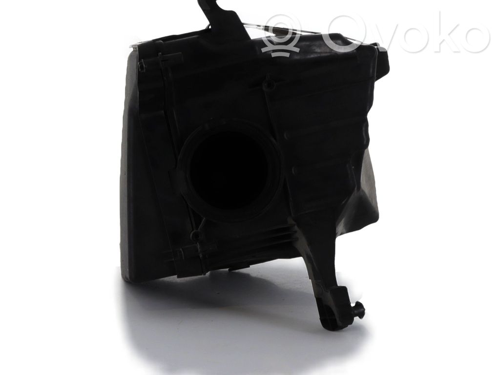 Ford Focus Air filter box 