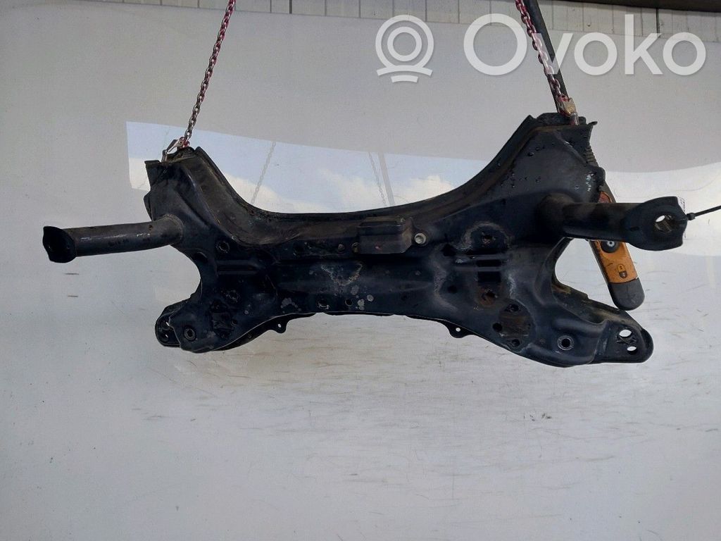 Toyota Yaris Rama pomocnicza przednia 