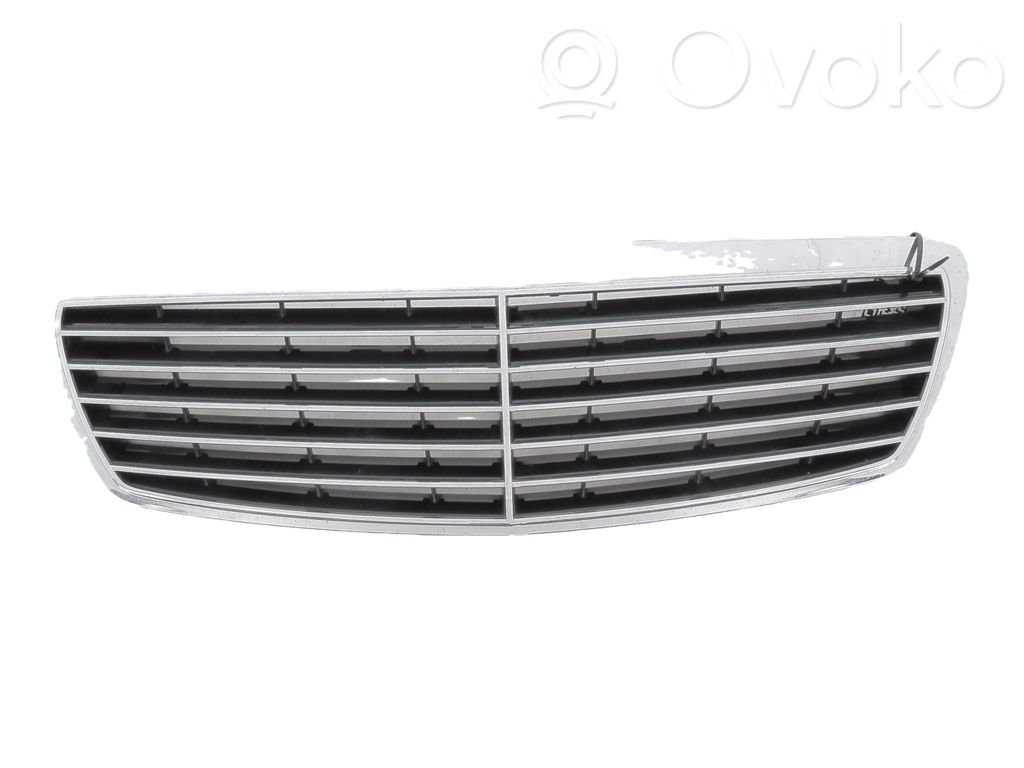 Mercedes-Benz E W211 Maskownica / Grill / Atrapa górna chłodnicy 