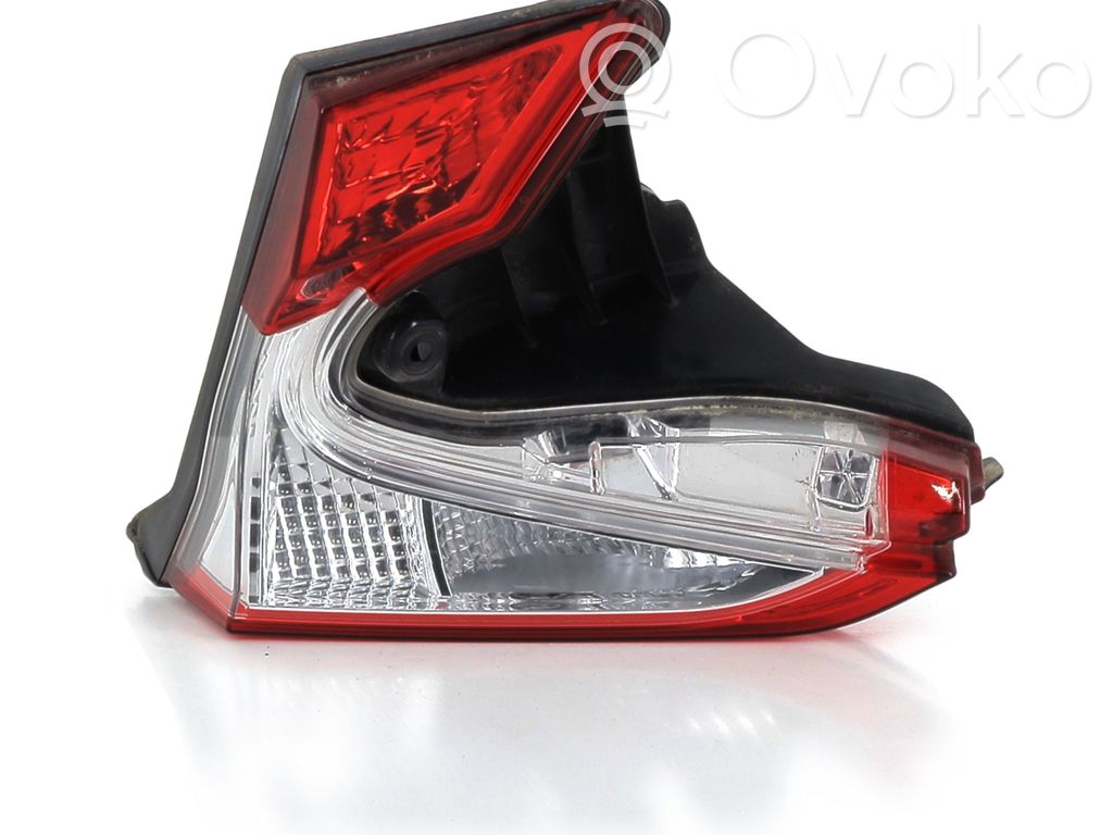 Lampy tylnej klapy bagażnika   81581F4011,B12400I