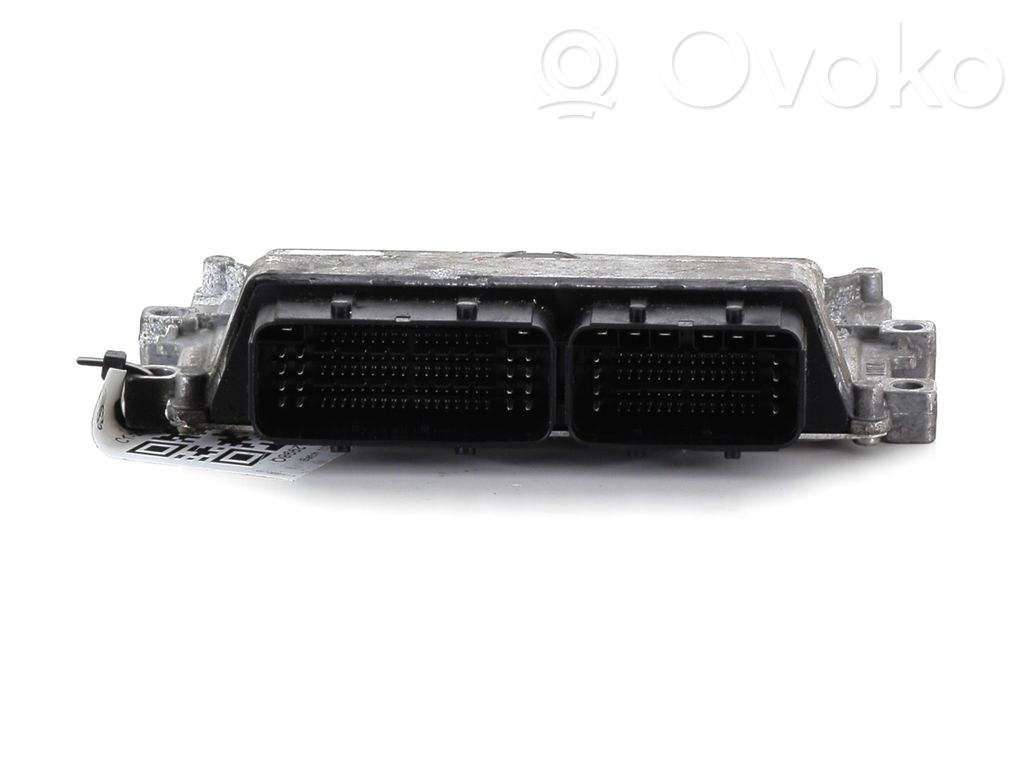 Peugeot 208 II Engine control unit/module 