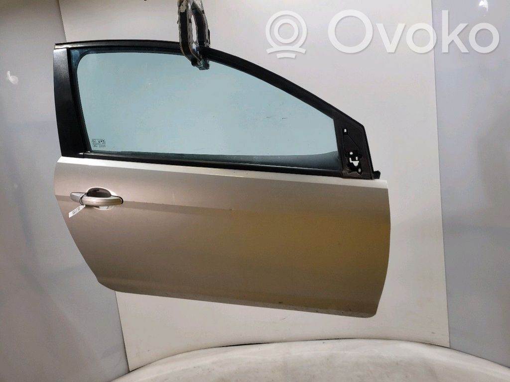 Ford Focus Door (2 Door Coupe) 