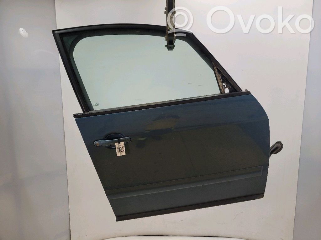Drzwi przednie   8Z0831052A,Z15990N