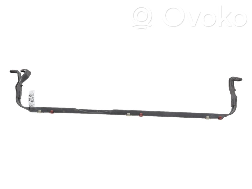 Ford Focus Radiatoru paneļa apakšējā daļa (televizora) 